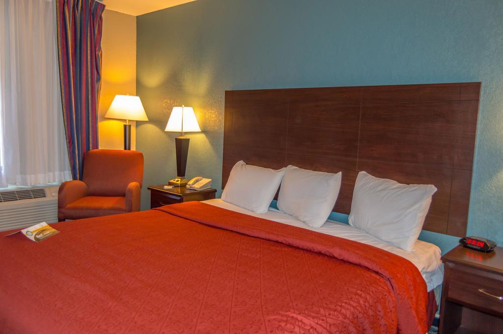 Quality Inn Duncan Hwy 81 Exteriér fotografie